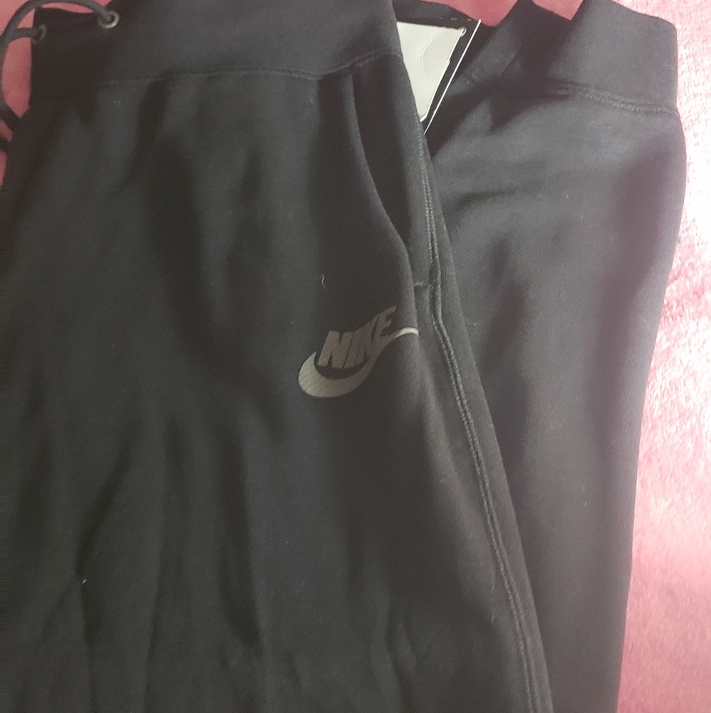 Nike pants